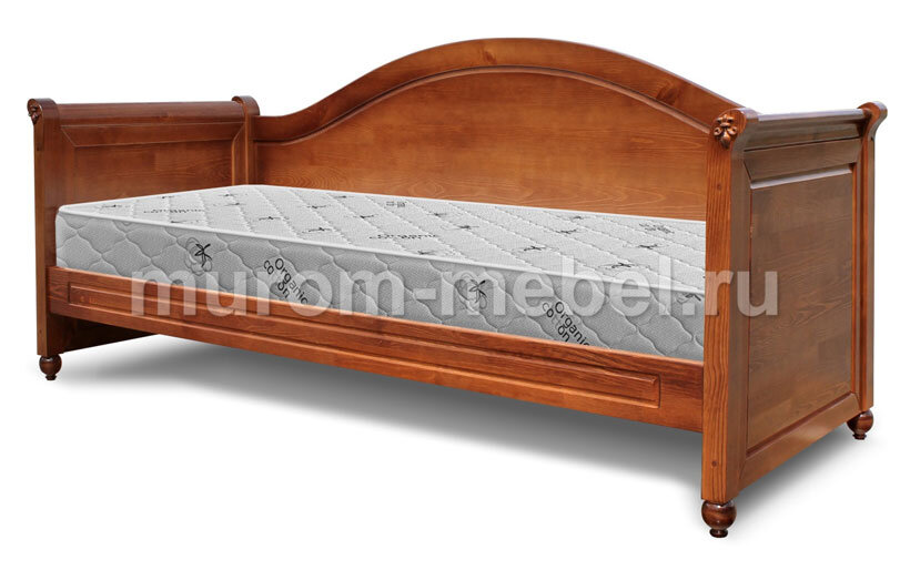 Кровать «Ассоль» из массива дерева 